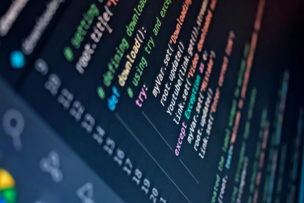 Testing de accesibilidad web con axe-core y Lighthouse detectando violaciones WCAG en aplicación